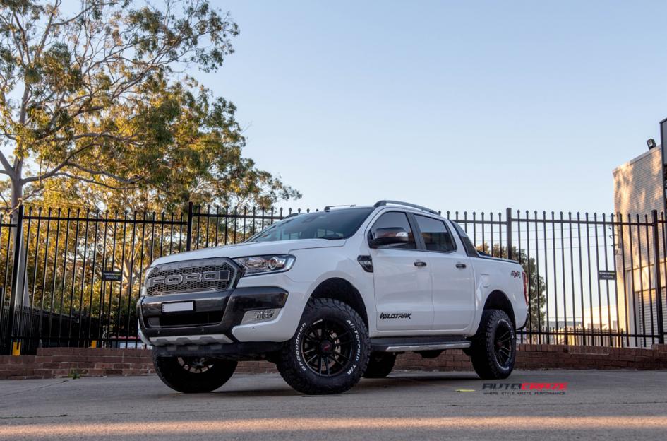 FORD RANGER CAVE MATTE BLACK
