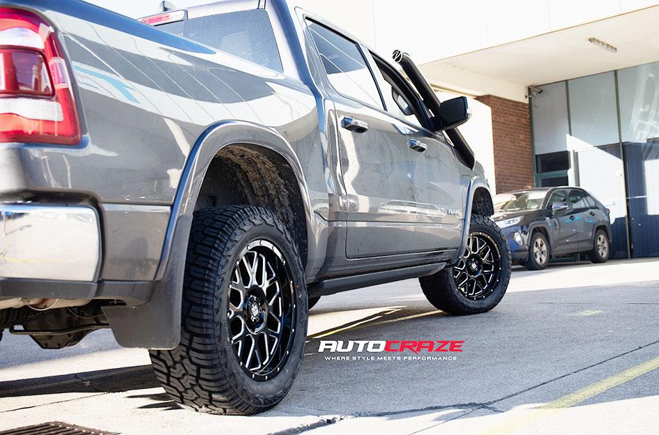 DODGE-RAM-VEGAS-GLOSS-BLACK-MILLED