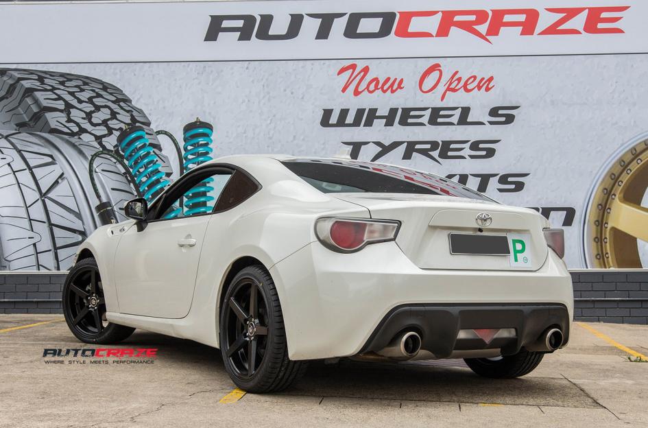 TOYOTA 86 RACER BLACK MACHINED FACE