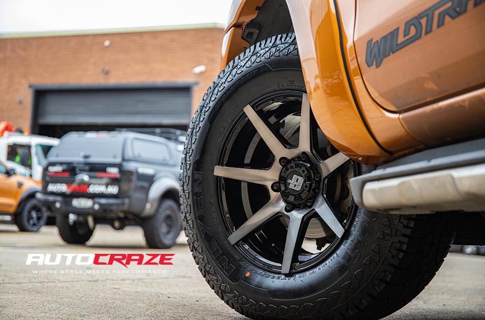 FORD RANGER AVALANCHE MATTE BLACK GREY FACE