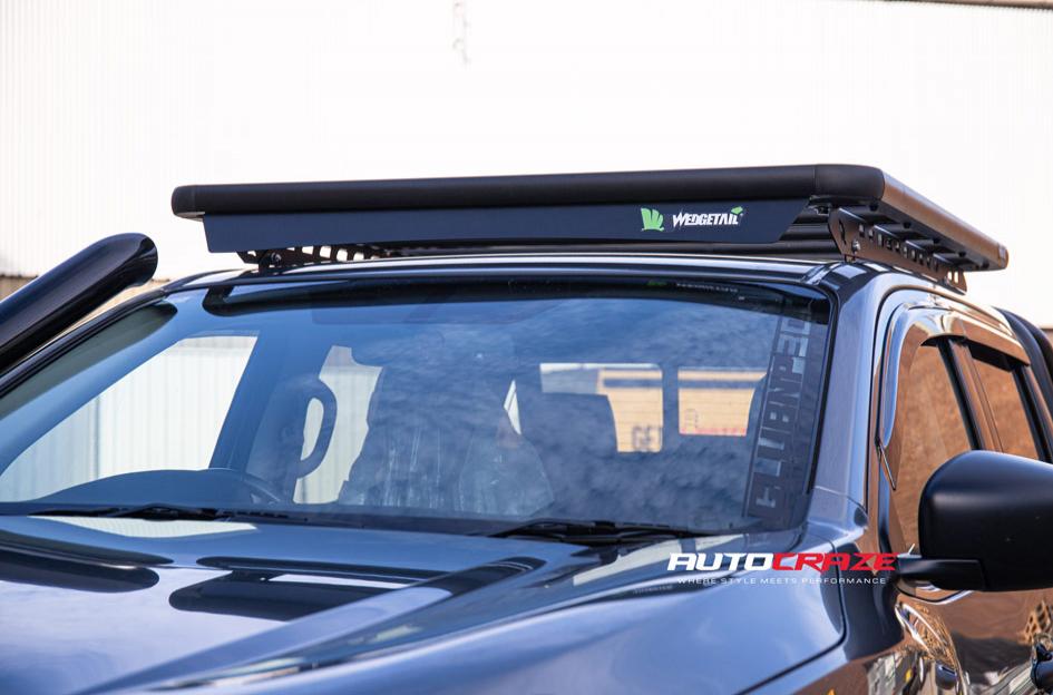 NISSAN NAVARA D LOCKER BLACK