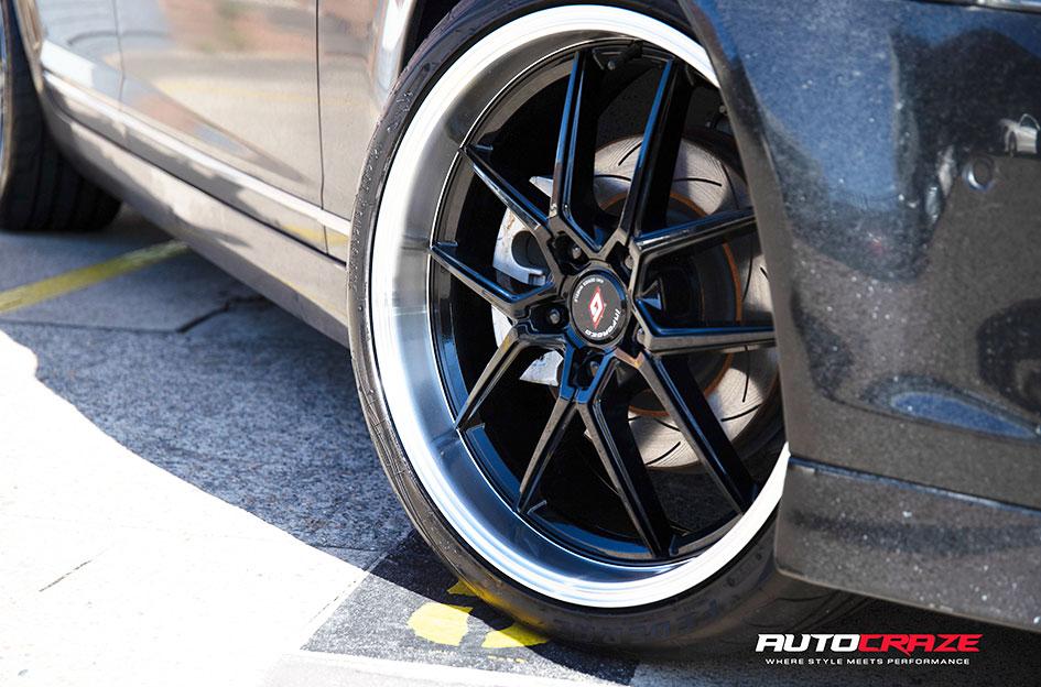 HOLDEN-COMMODORE-IFG-39-BLACK