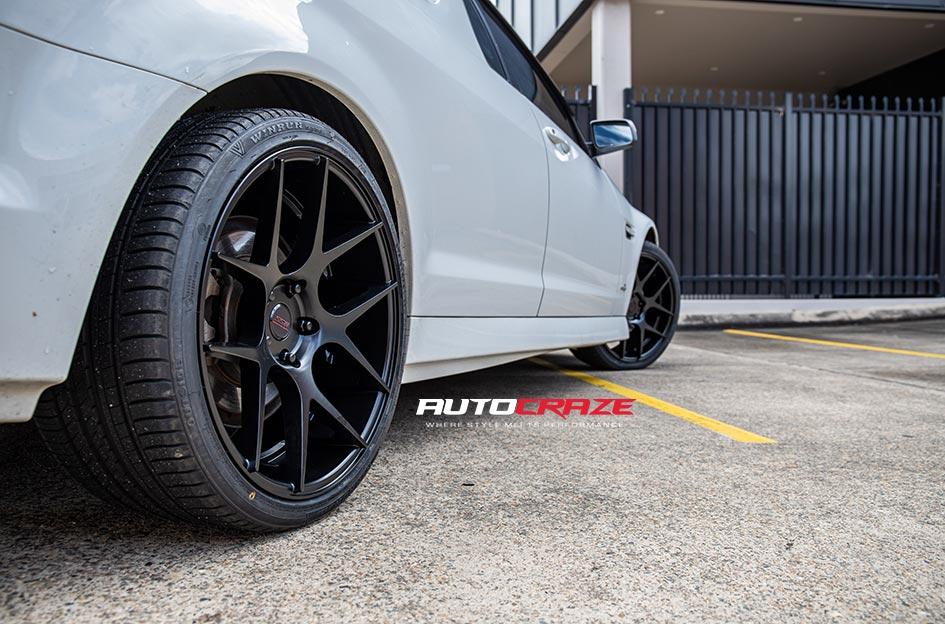 HOLDEN-COMMODORE-VE-UTE-STAGE-MATTE-BLACK