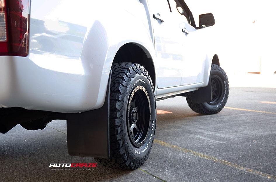 ISUZU DMAX HURRICANE SATIN BLACK