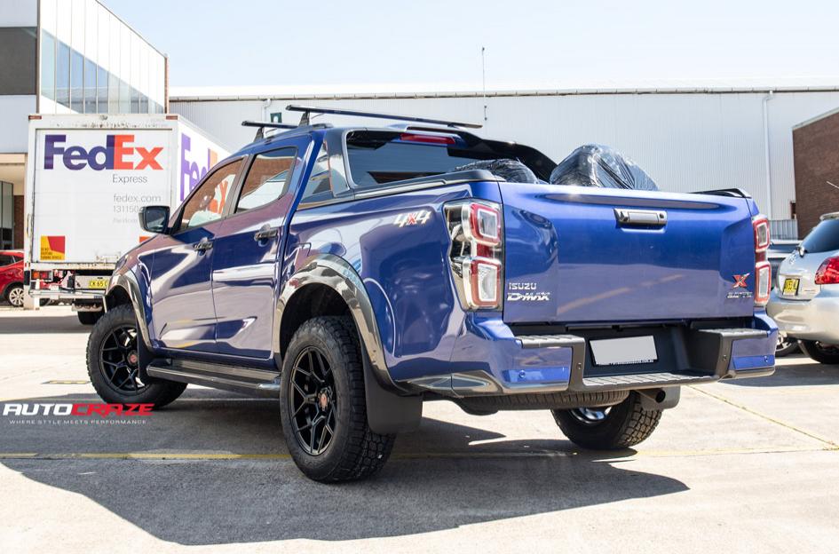 ISUZU DMAX SABBATH MATTE BLACK