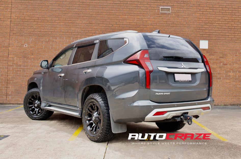 MITSUBISHI PAJERO SPORT VAPOR MATTE BLACK