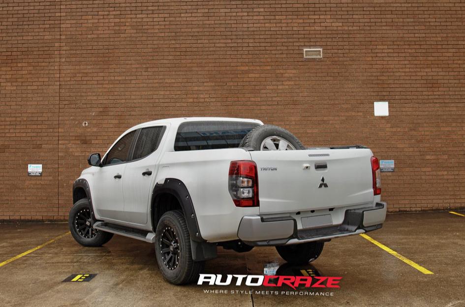 MITSUBISHI TRITON HEIST SATIN BLACK