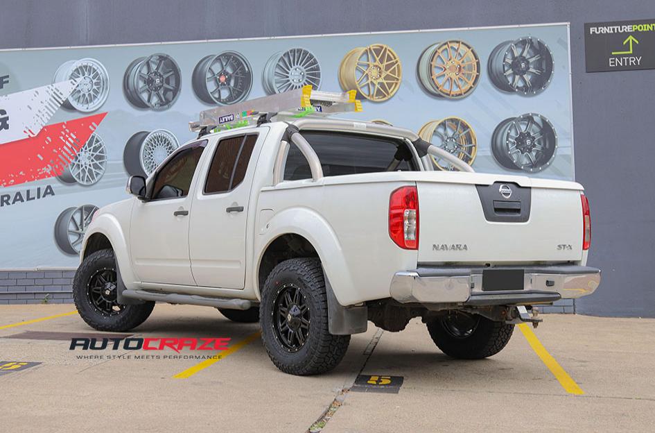 NISSAN NAVARA RENEGADE V2 MATTE BLACK