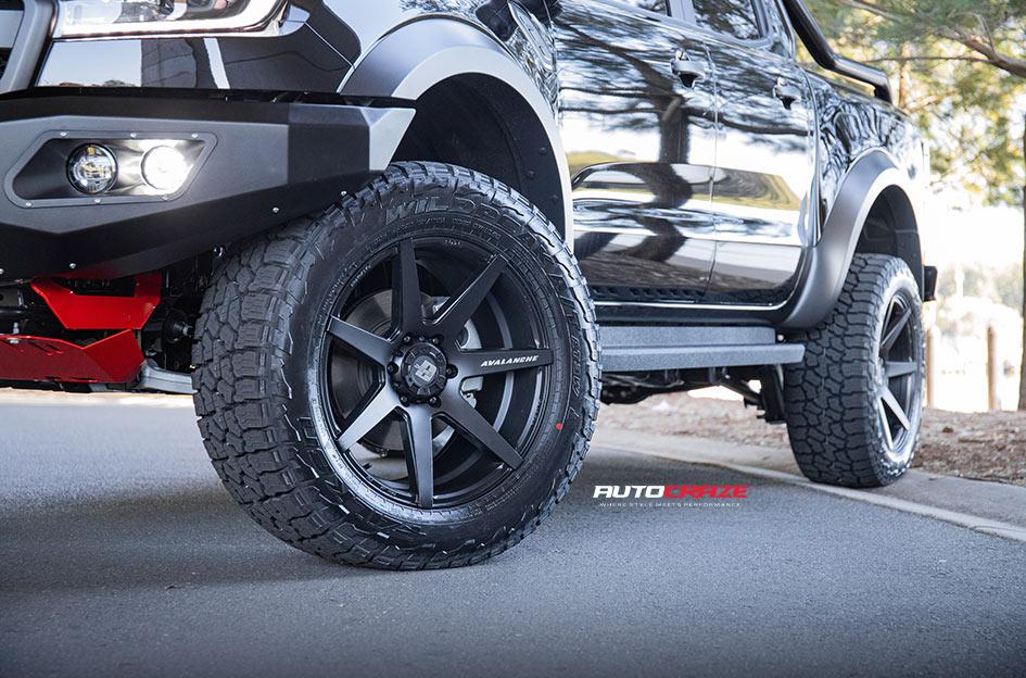 FORD RANGER RAPTOR AVALANCHE MATTE BLACK FRONT MILLED