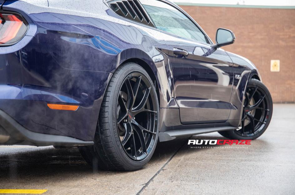FORD MUSTANG ZR3 GLOSS BLACK