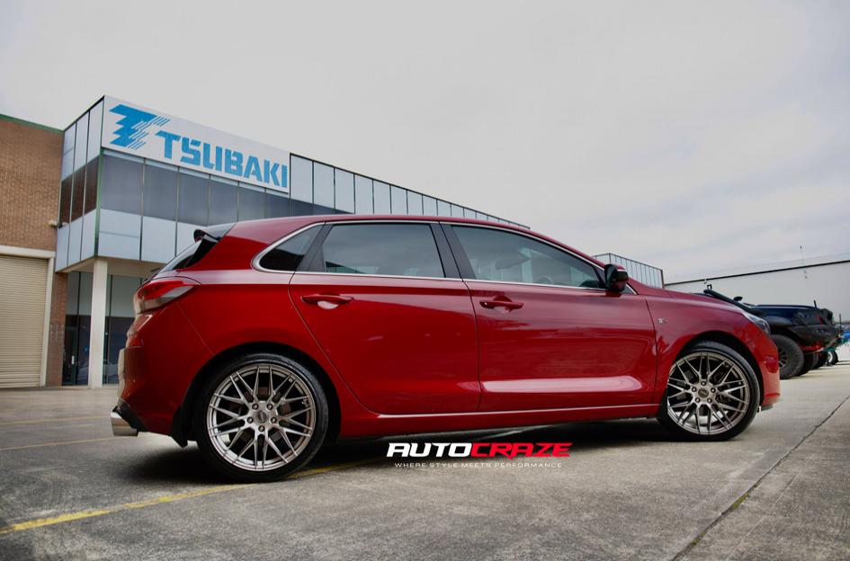 HYUNDAI I30 HOCKENHEIM HYPER BLACK