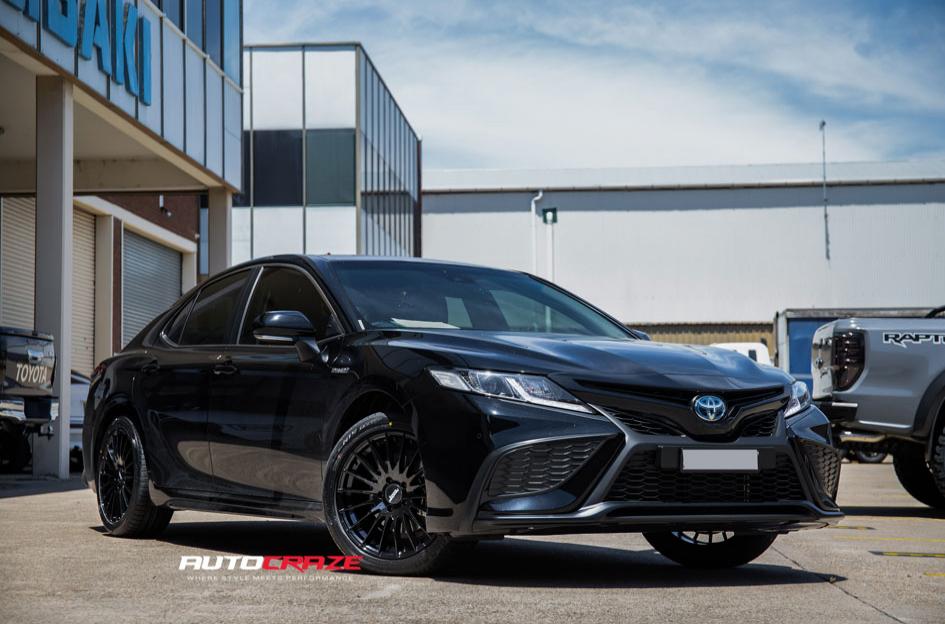 TOYOTA-CAMRY-FASTLANE-GLOSS-BLACK