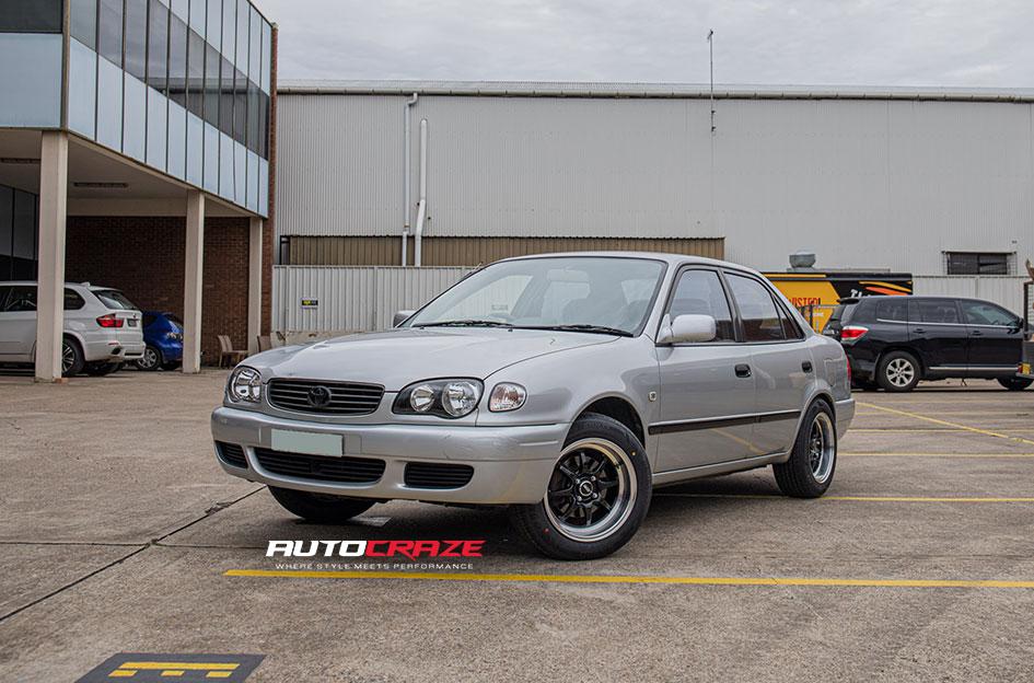 TOYOTA COROLLA TUNING BLACK POLISH LIP
