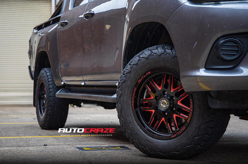 TOYOTA HILUX 4WD