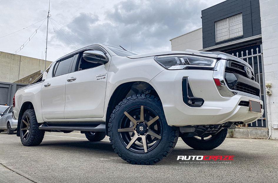 TOYOTA HILUX 4WD AVALANCHE MACHINED FACE MATTE BLACK DARK TINT