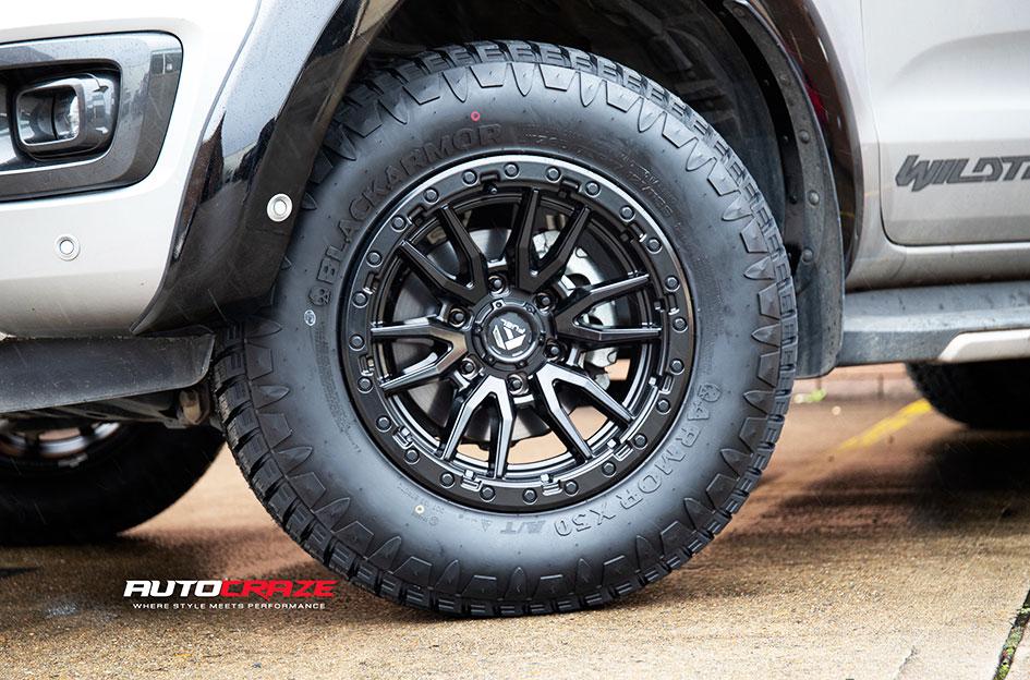 FORD RANGER CLASH GLOSS BLACK
