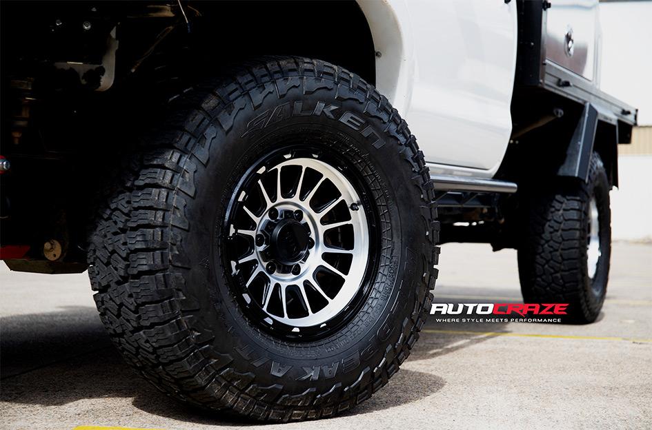 TOYOTA HILUX N70 4WD IMPACT KM542 SATIN BLACK MACHINED FACE