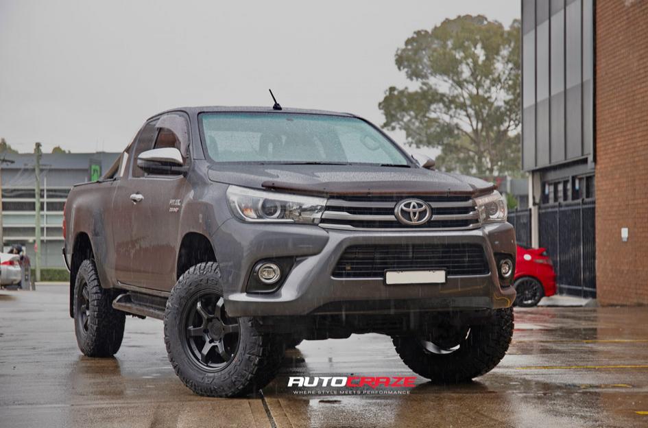 TOYOTA HILUX N80 4WD MR150 SATIN BLACK