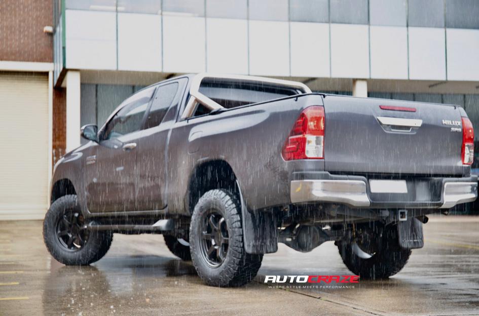 TOYOTA HILUX N80 4WD MR150 SATIN BLACK