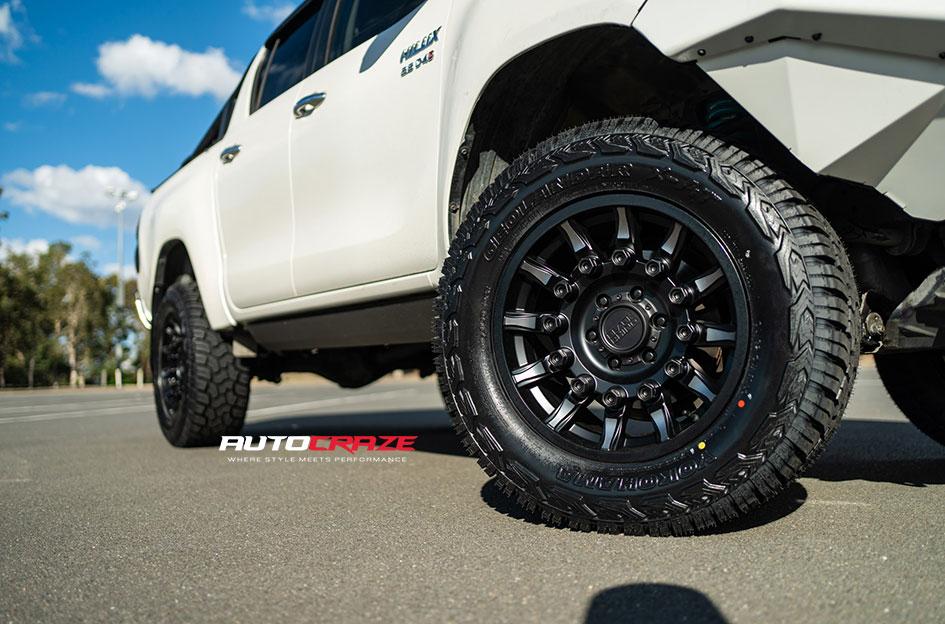 TOYOTA HILUX N80 4WD MISSION MATTE BLACK MACHINED TINTED SPOKES