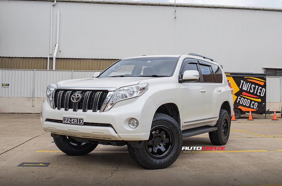 TOYOTA-PRADO-SIX-OR-MATTE-BLACK