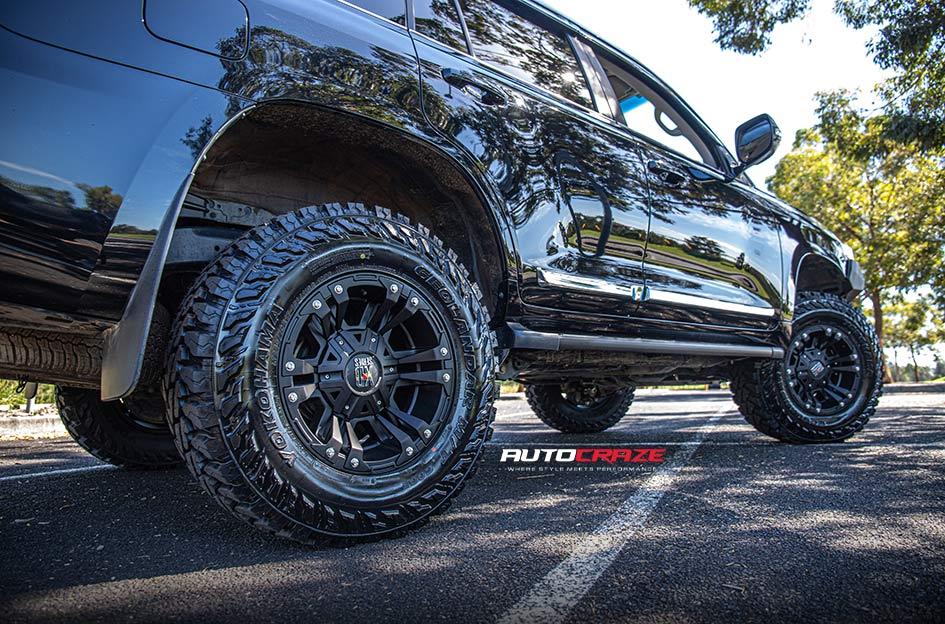 TOYOTA LANDCRUISER MONSTER XD MATTE BLACK
