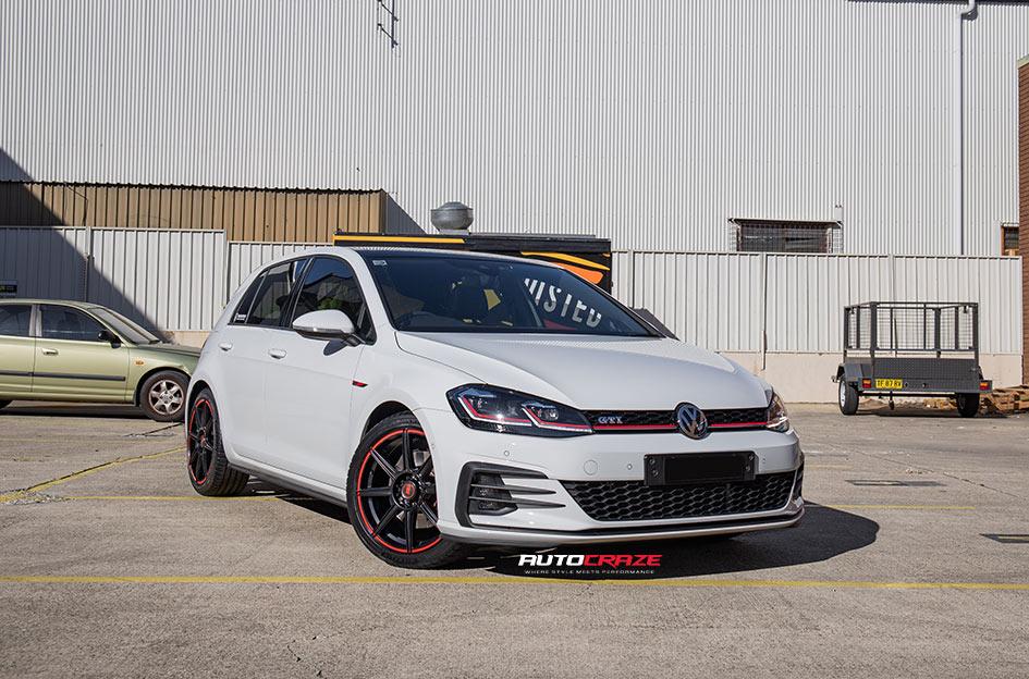 VOLKSWAGEN GOLF MR142 SATIN BLACK W RED STRIPE