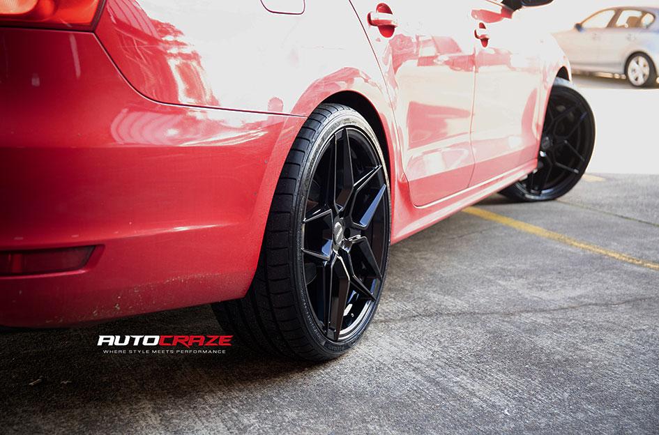 VOLKSWAGEN JETTA LEMANS GLOSS BLACK