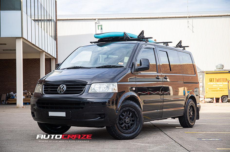 VOLKSWAGEN TRANSPORTER BARSTOW MATTE BLACK 