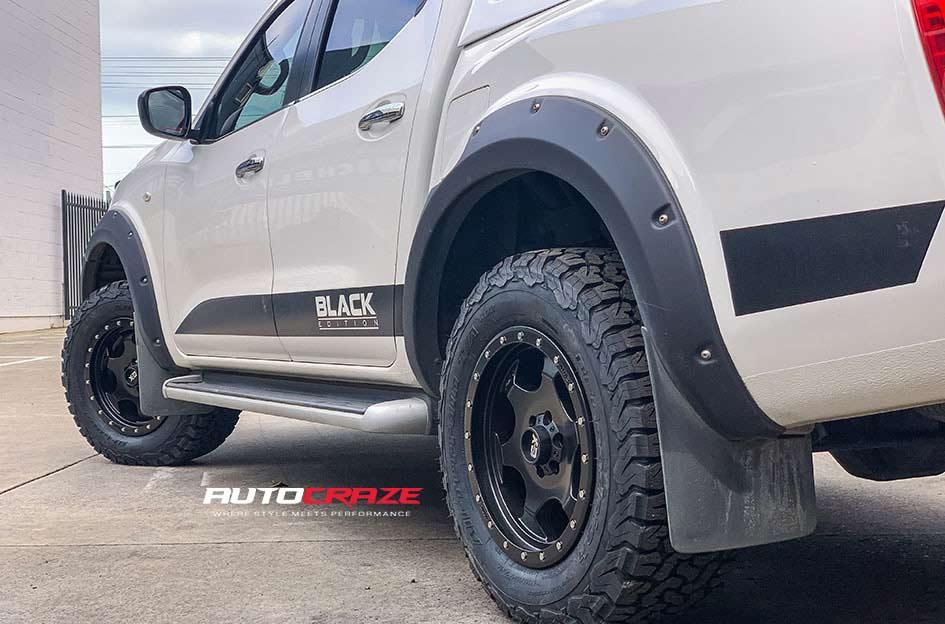 NISSAN NAVARA RG1 SATIN BLACK