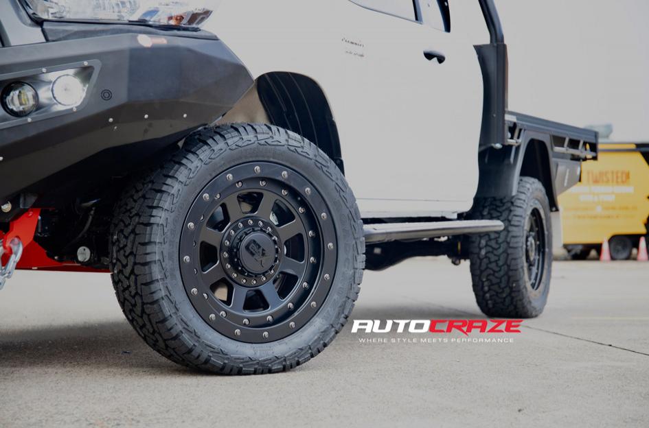 TOYOTA HILUX N80 4WD FMJ XD SATIN BLACK