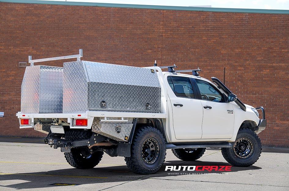 TOYOTA HILUX N80 4WD D LOCKER BLACK