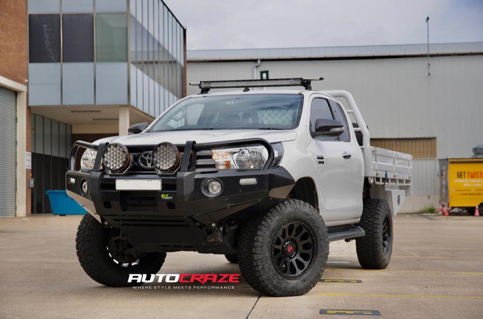 TOYOTA HILUX N80 4WD VICTIM MATTE BLACK
