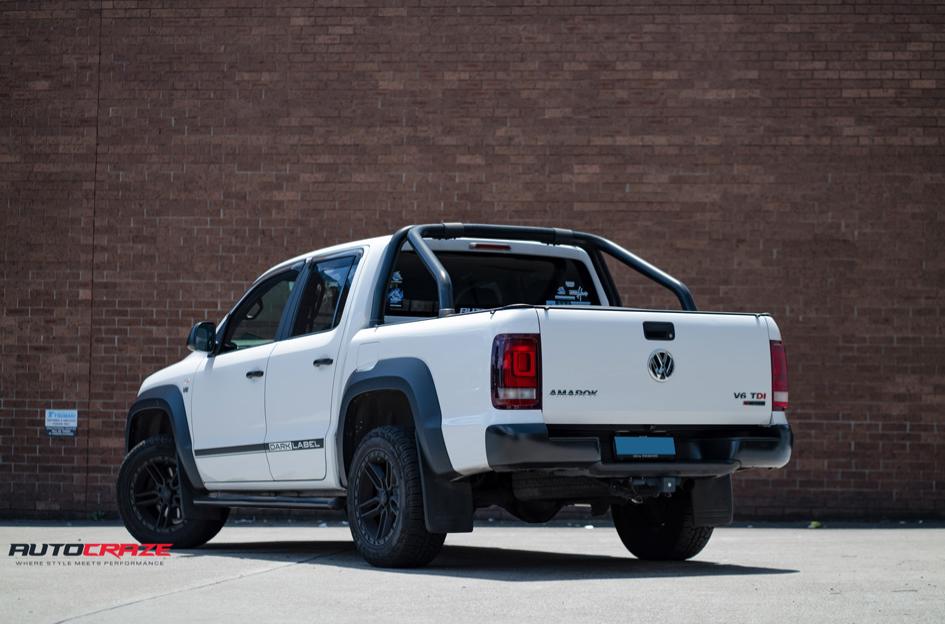 VOLKSWAGEN AMAROK RAILCAR GLOSS BLACK