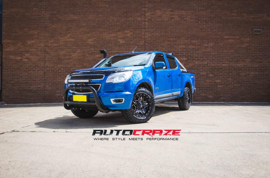 HOLDEN COLORADO FULL BLOWN GLOSS BLACK MILLED ACCENTS