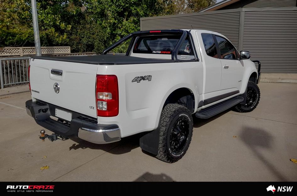 HOLDEN COLORADO BEAST SATIN BLACK