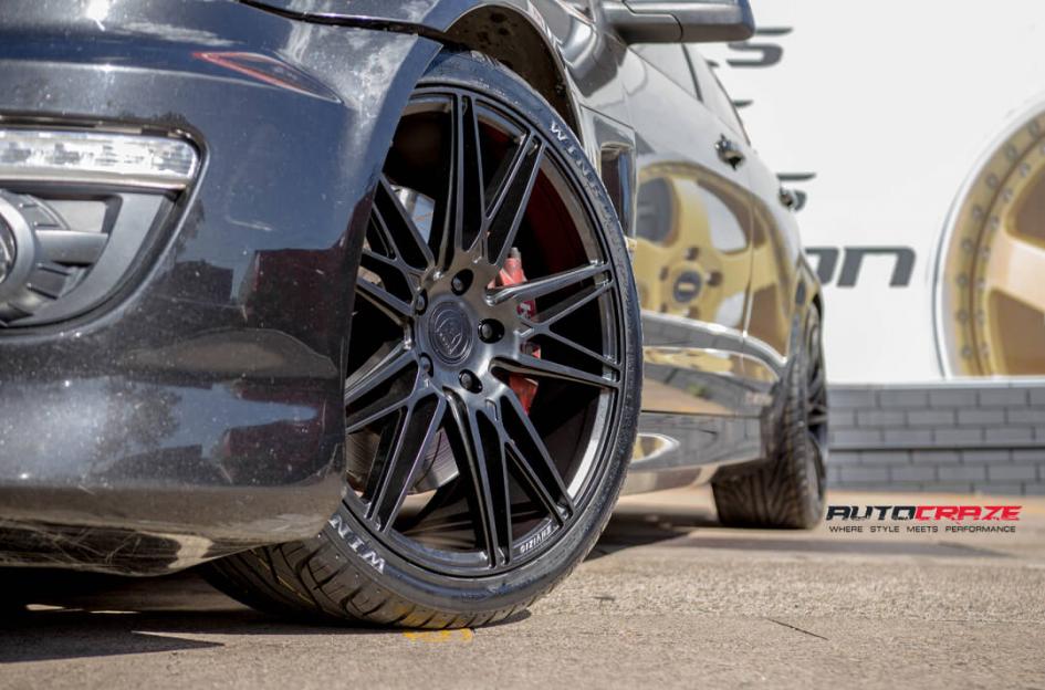 HOLDEN-COMMODORE-EFS2-MATTE-BLACK