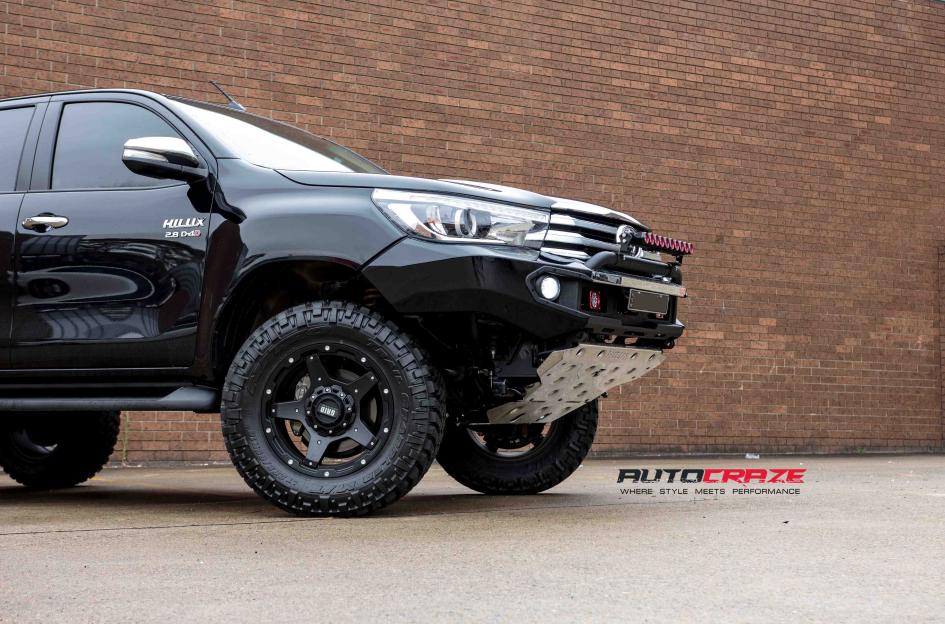 TOYOTA HILUX N80 4WD GD04 MATTE BLACK