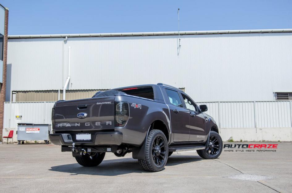 FORD-RANGER-VAPOR-MATTE-BLACK