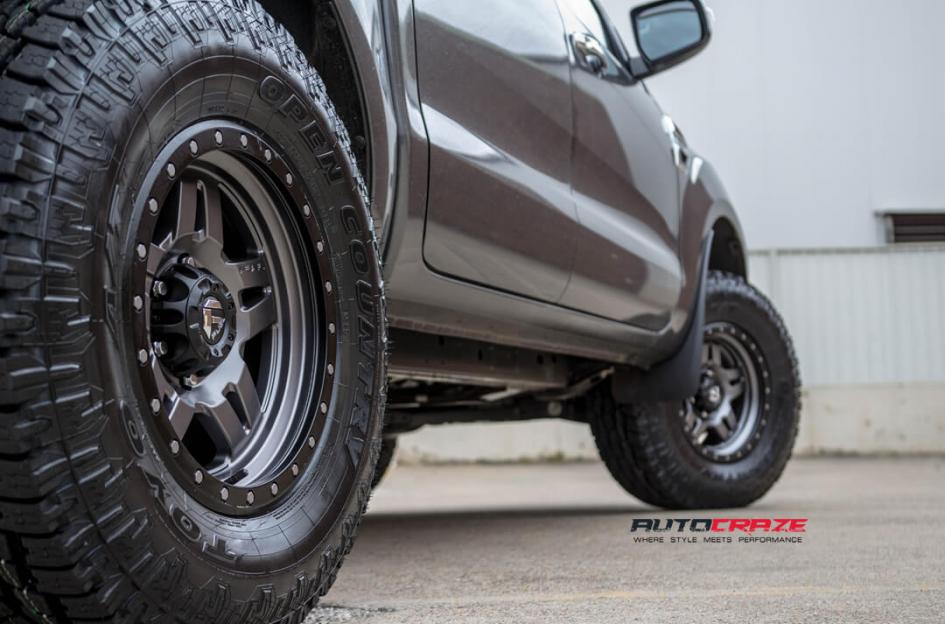 FORD RANGER ANZA MATTE ANTHRACITE WITH BLACK RING
