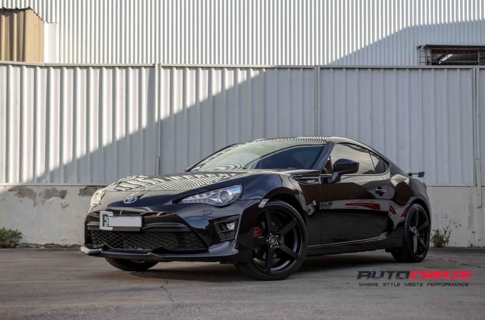 TOYOTA 86 RACER MATTE BLACK 4