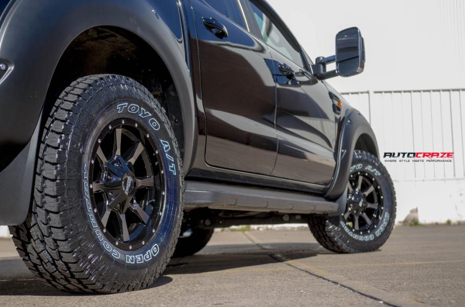 FORD RANGER MO970 GLOSS BLACK MACHINED FACE