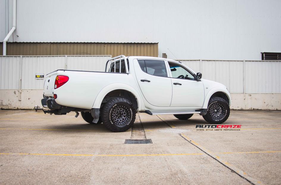 MITSUBISHI TRITON MAX MONSTER MATTE BLACK WITH CHAMFER