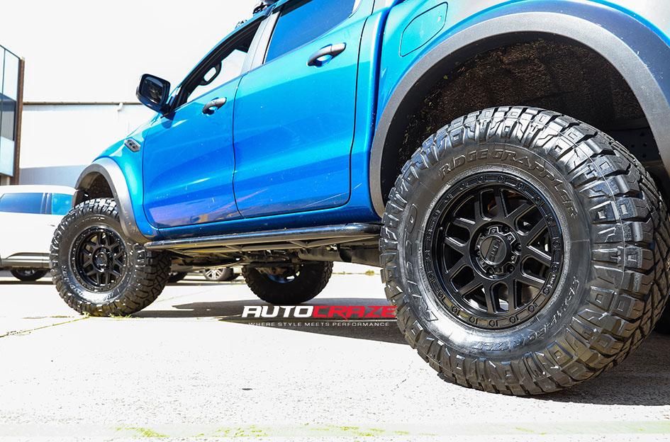 FORD RANGER RAPTOR KM544 MESA SATIN BLACK GLOSS BLACK LIP