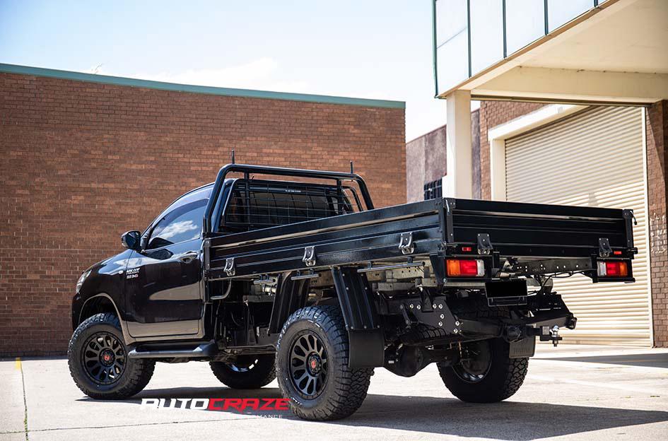 TOYOTA HILUX N80 4WD VICTIM MATTE BLACK
