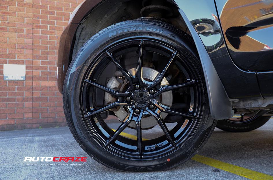 TOYOTA-RAV4-VENOM-GLOSS-BLACK
