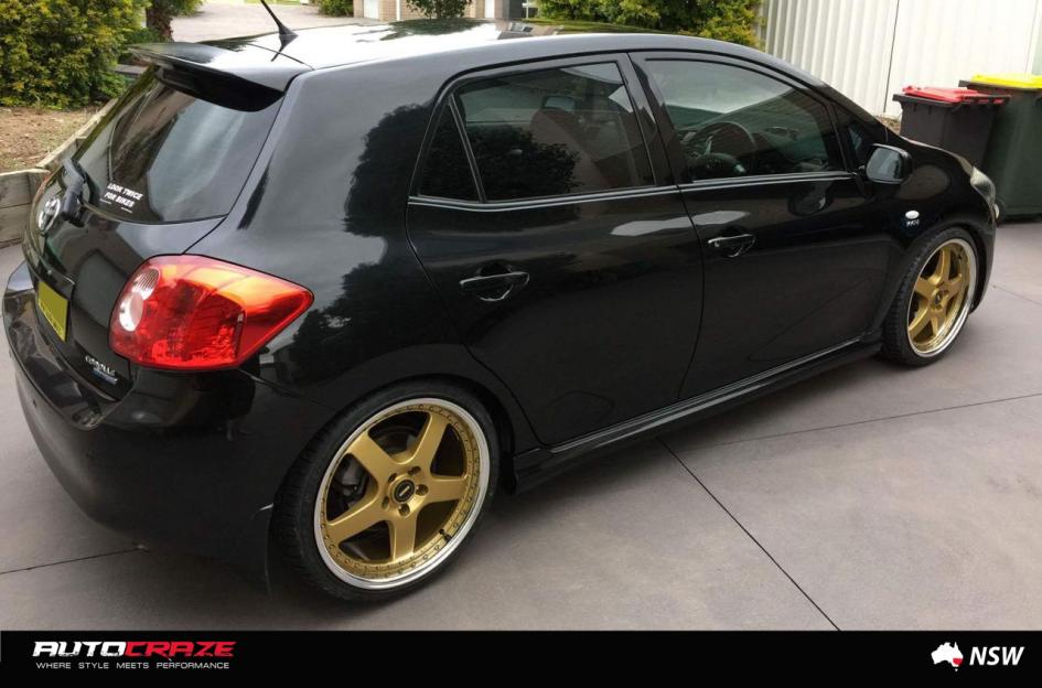 TOYOTA COROLLA FR 1 GOLD POLISH LIP