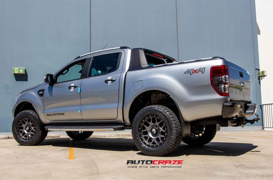 FORD RANGER BULLY XD MATTE GREY BLACK RING