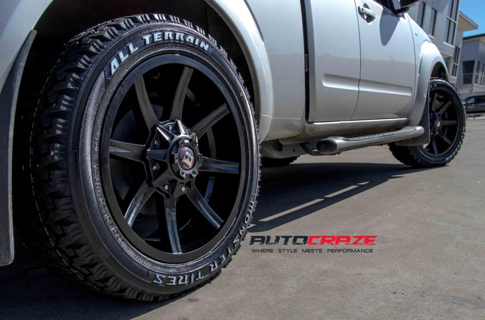 NISSAN NAVARA RAZORBACK FLAT BLACK