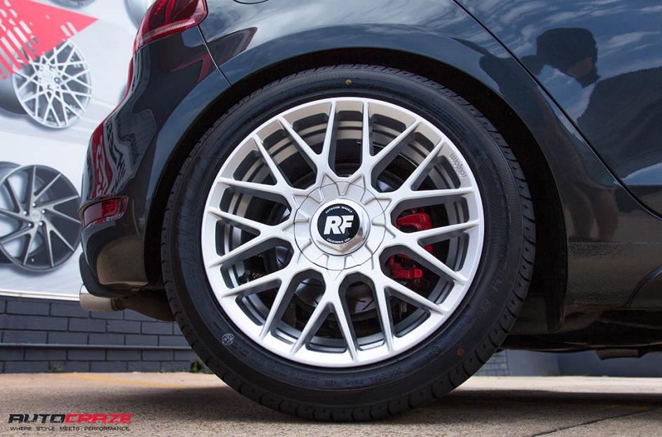 VOLKSWAGEN GOLF RSE SILVER
